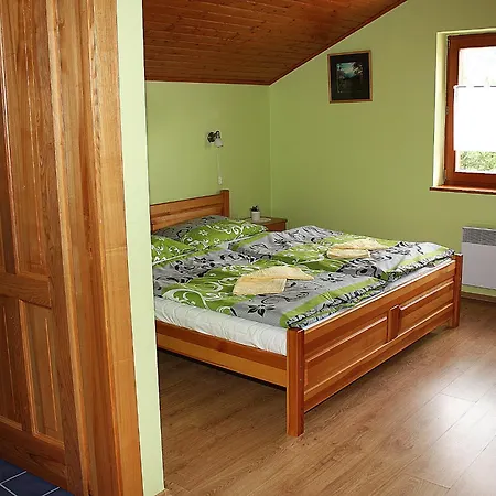 Dominika - Tale * Bystrá