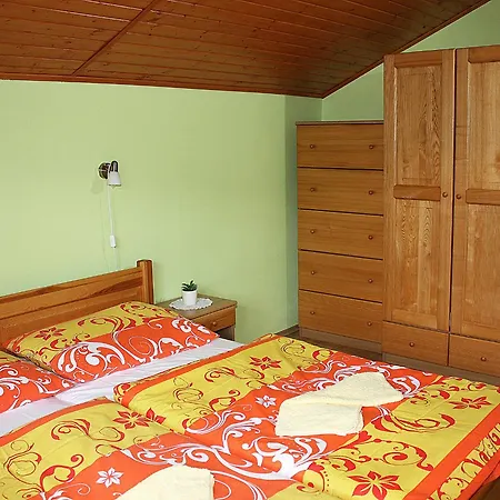 Dominika - Tale בקתה